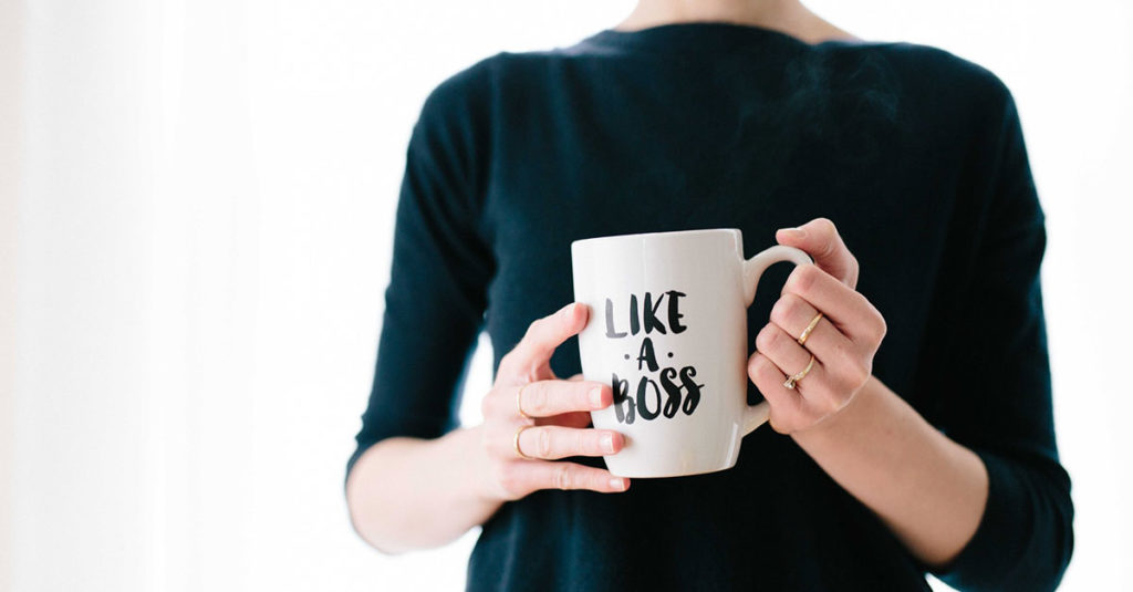 Frau mit Tasse Like a Boss